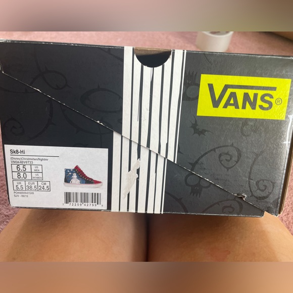 Disney x Vans Christmastown - Picture 4 of 8